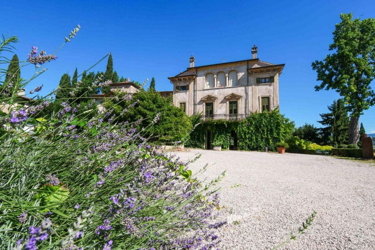 Villa Betteloni Valpolicella Suites سان بيترو في كاريانو المظهر الخارجي الصورة