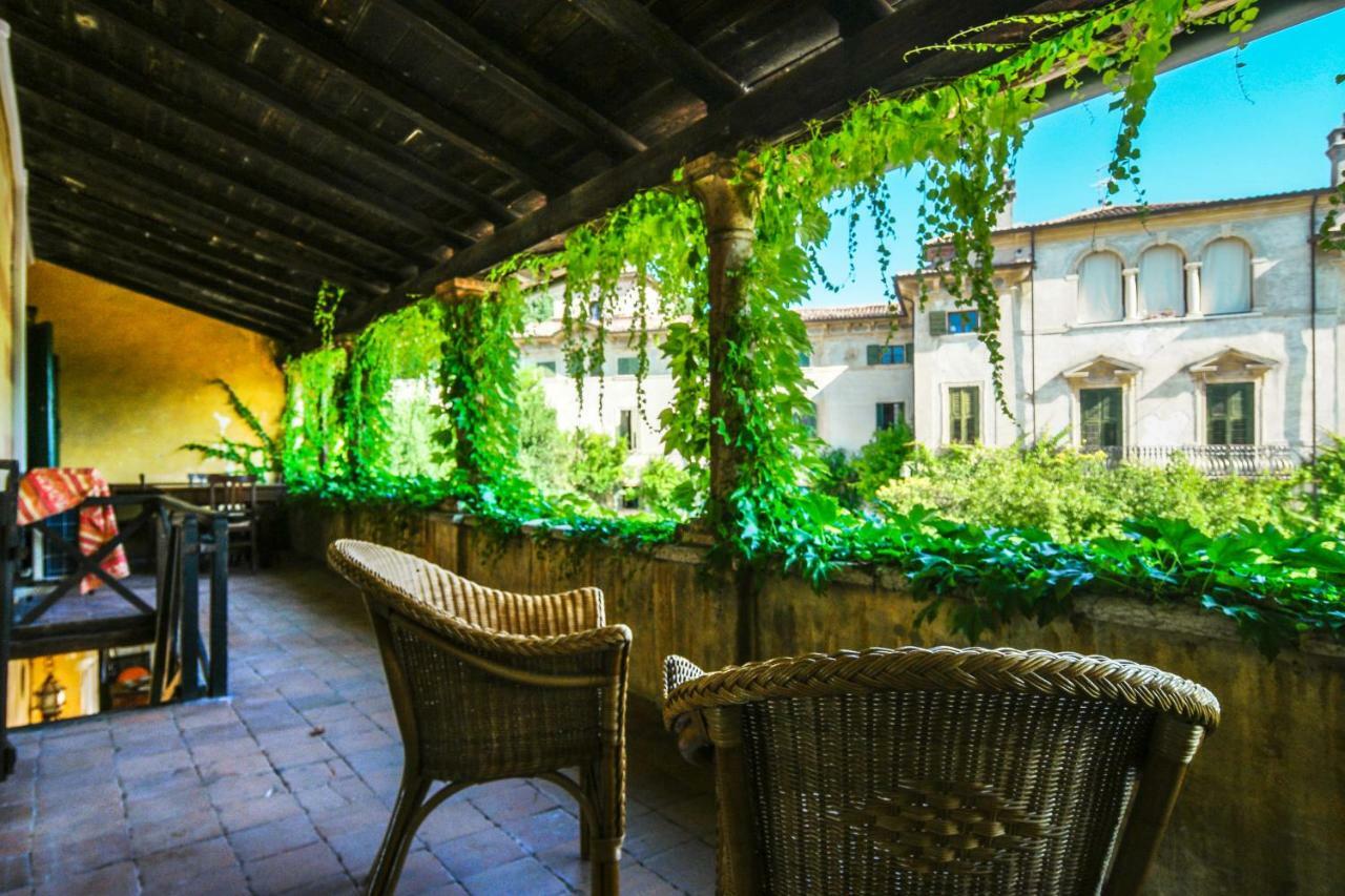 Villa Betteloni Valpolicella Suites سان بيترو في كاريانو المظهر الخارجي الصورة