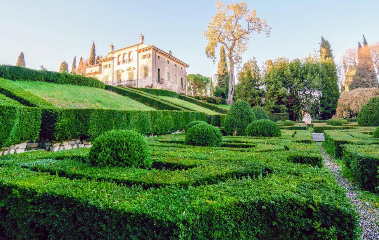 Villa Betteloni Valpolicella Suites سان بيترو في كاريانو الغرفة الصورة